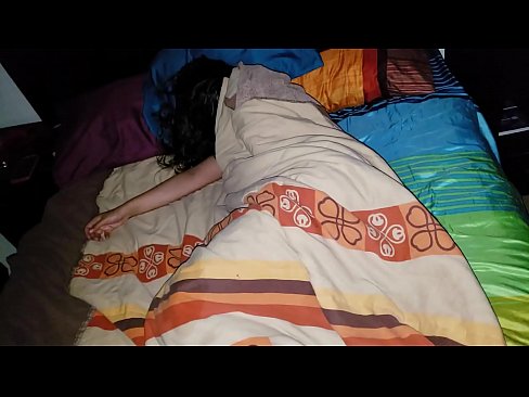 ❤️ Stiefseun berispe sy jong stiefma terwyl sy slaap. Anale video by ons af.moresexmovies.ru ☑